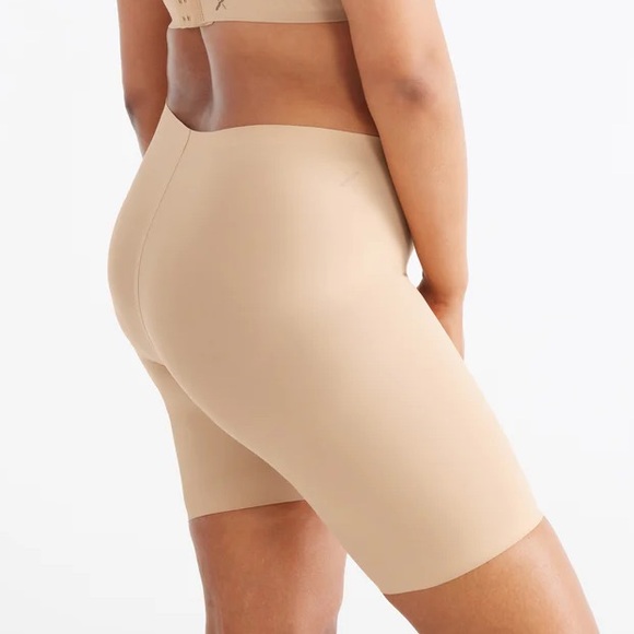 Knix - Thigh Saver Short - Picture 2 of 8